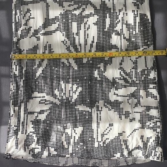 TIBI White With Black Sequins Pull Over Silk Dress - Picture 15 of 16